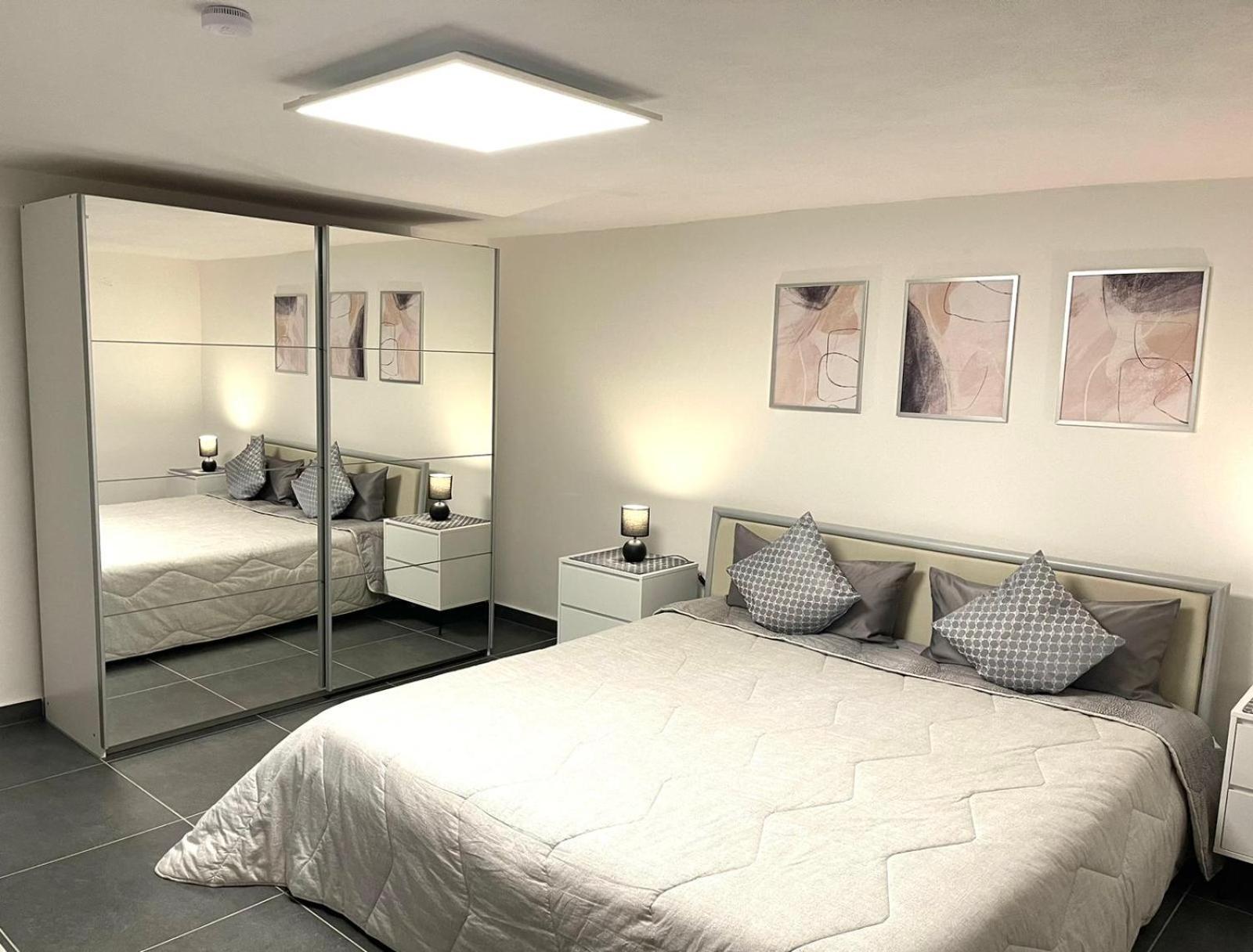 Stilvolles Designappartment Mit Terasse & Garten Im Idylischem Bindlach Bagian luar foto